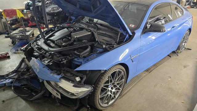 2015 BMW M4 WBS3R9C53FK334897