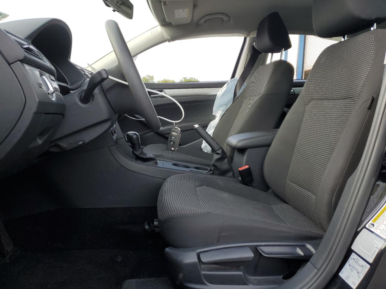 Lot #3316639485 2017 VOLKSWAGEN PASSAT S