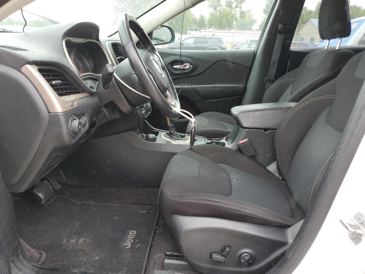 JEEP GRAND CHEROKEE LATITUDE