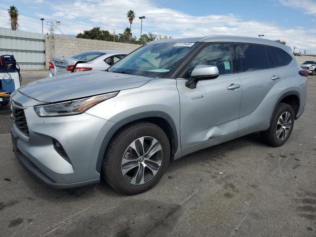 TOYOTA HIGHLANDER