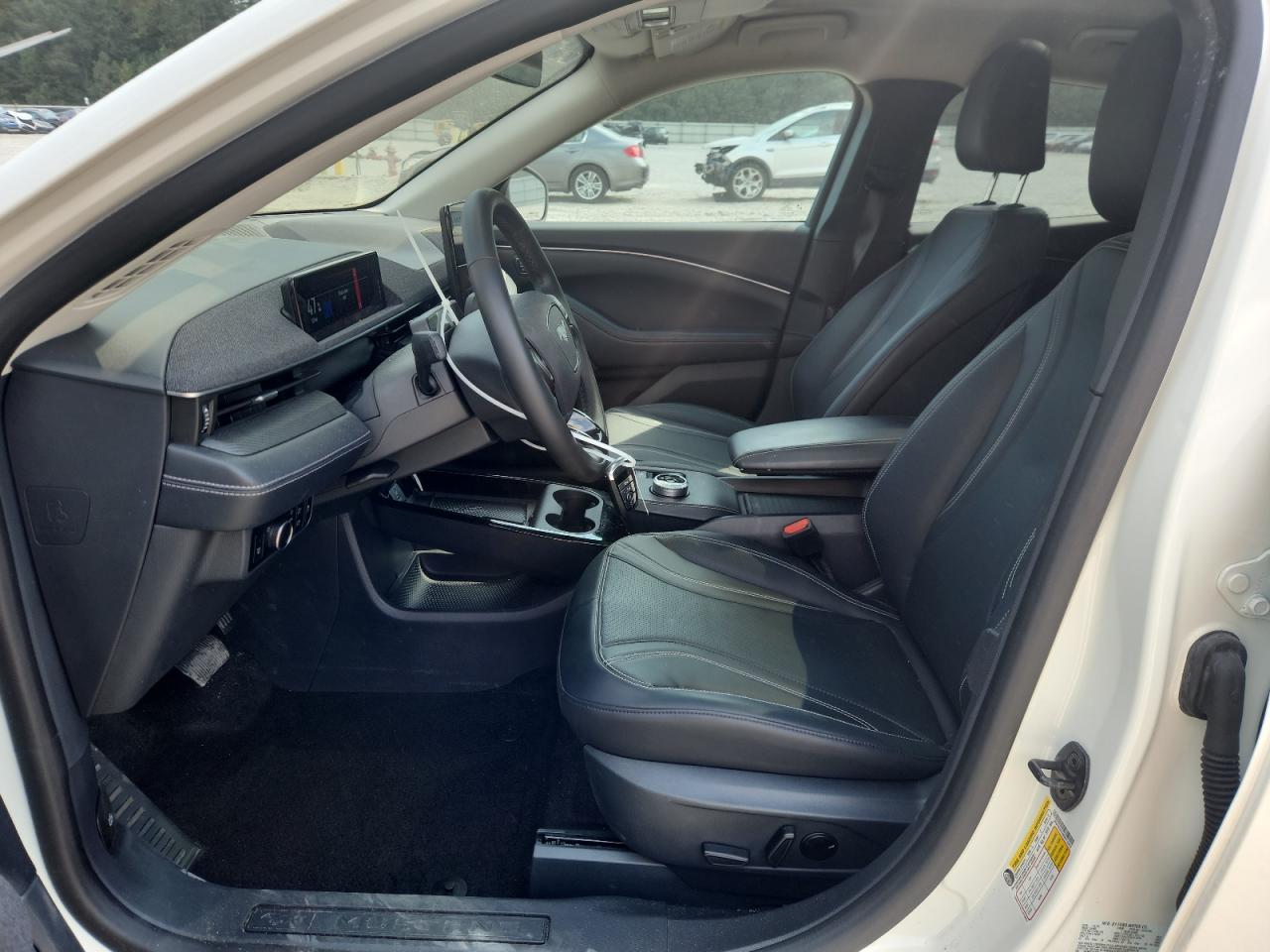 FORD MUSTANG PREMIUM