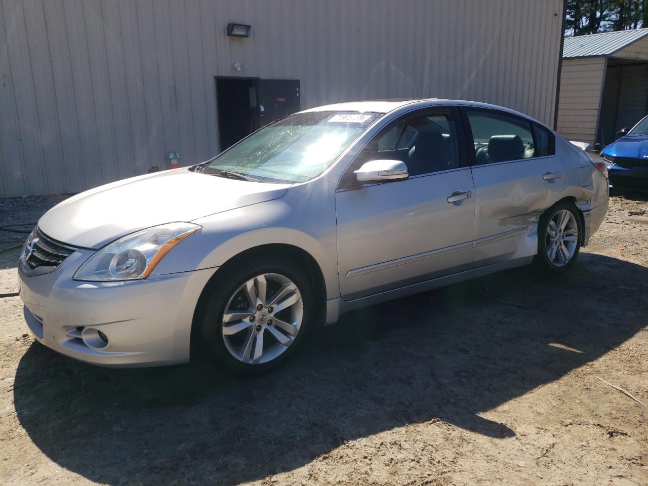 NISSAN ALTIMA SR