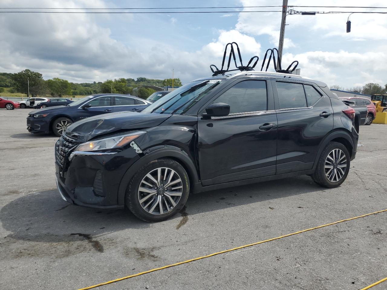 NISSAN KICKS SV