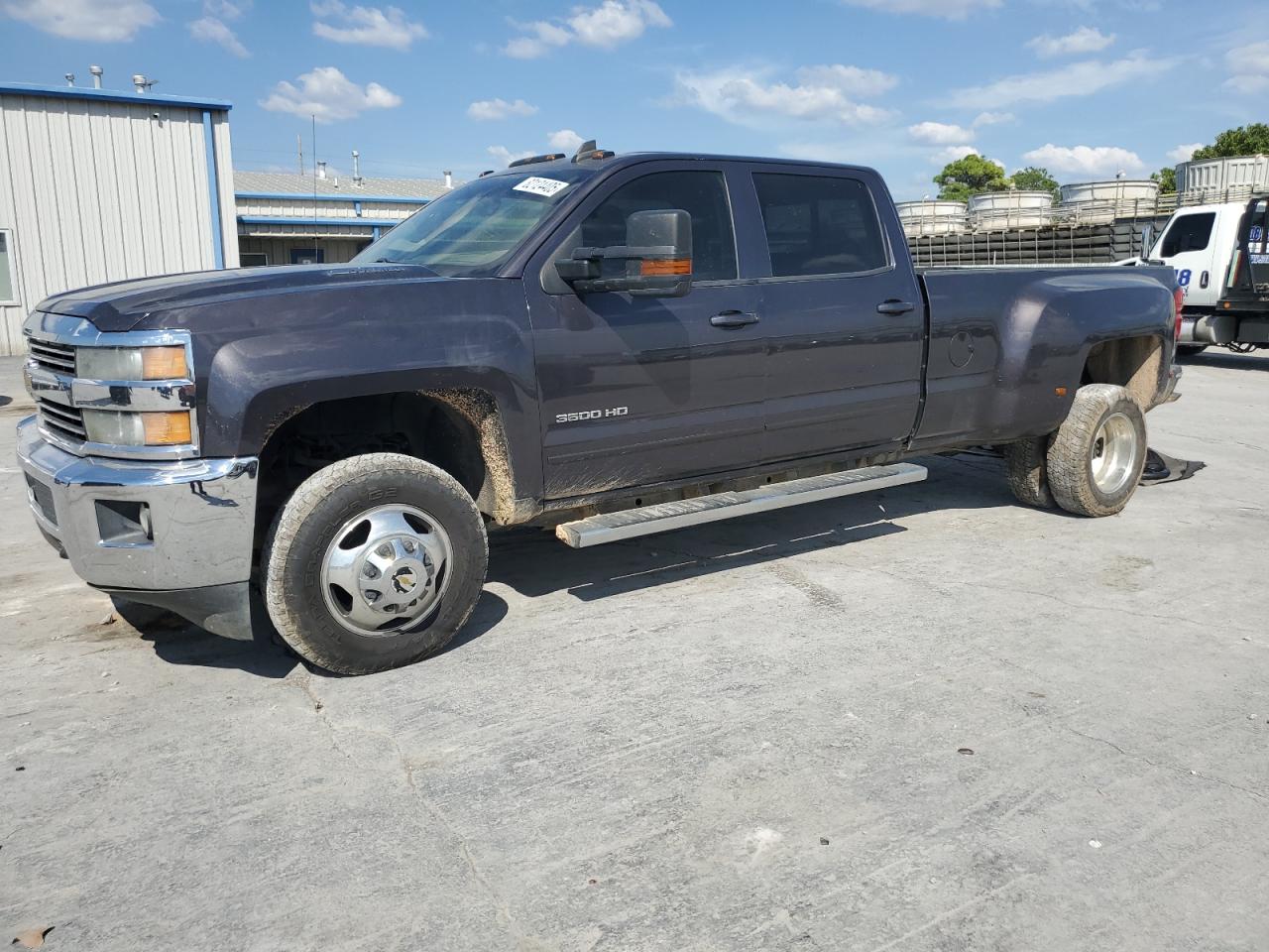 CHEVROLET SILVERADO K3500 LT