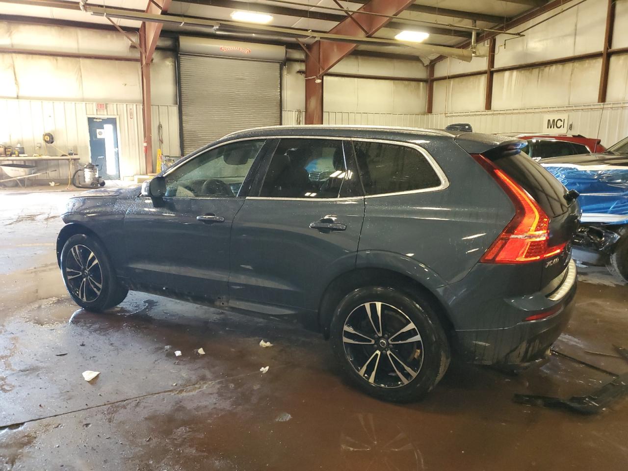 VOLVO XC60 T6 MOMENTUM