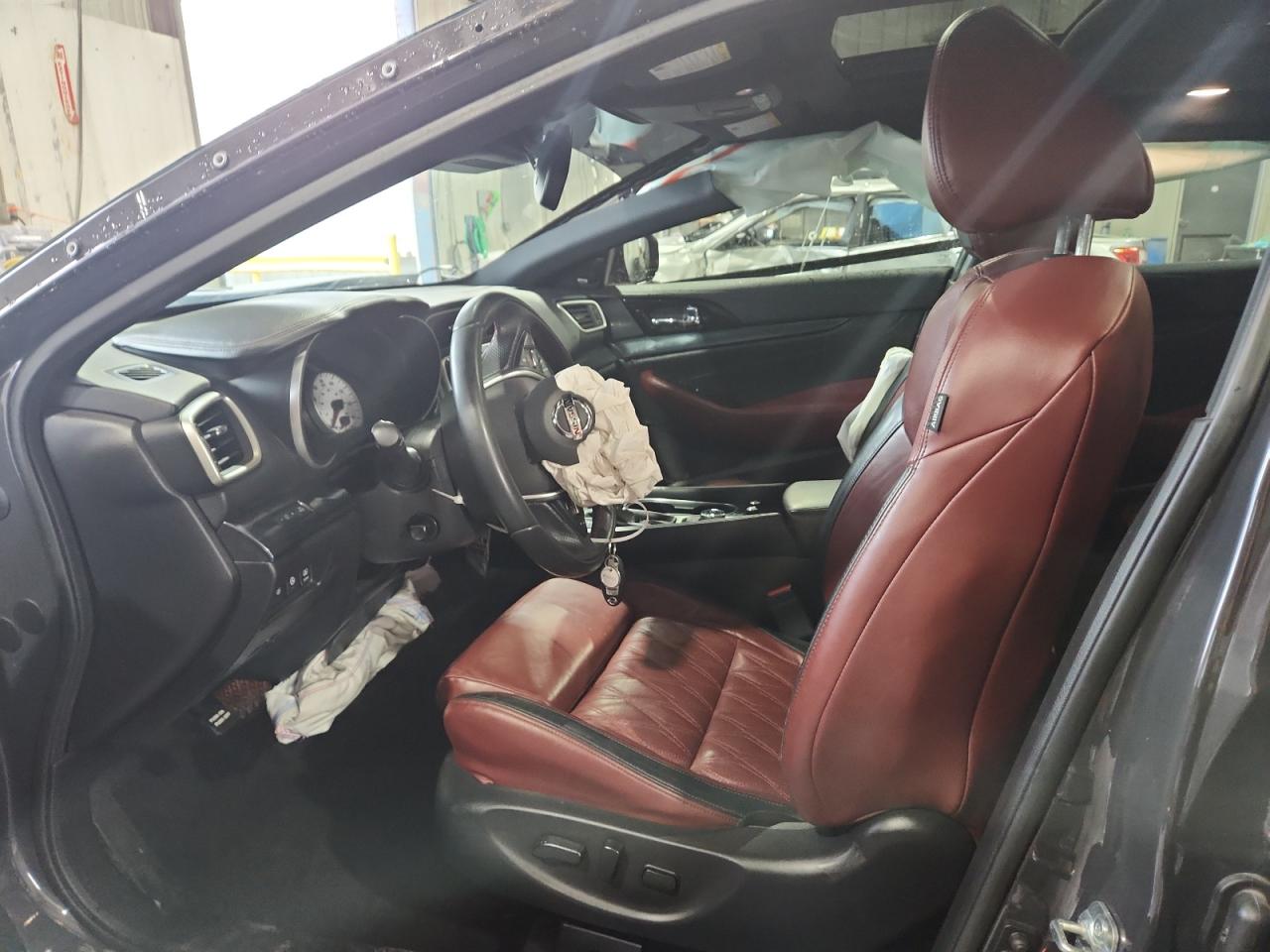 NISSAN MAXIMA PLATINUM