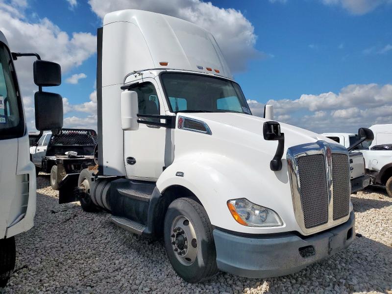 Global Auto Auctions: 2016 KENWORTH T680