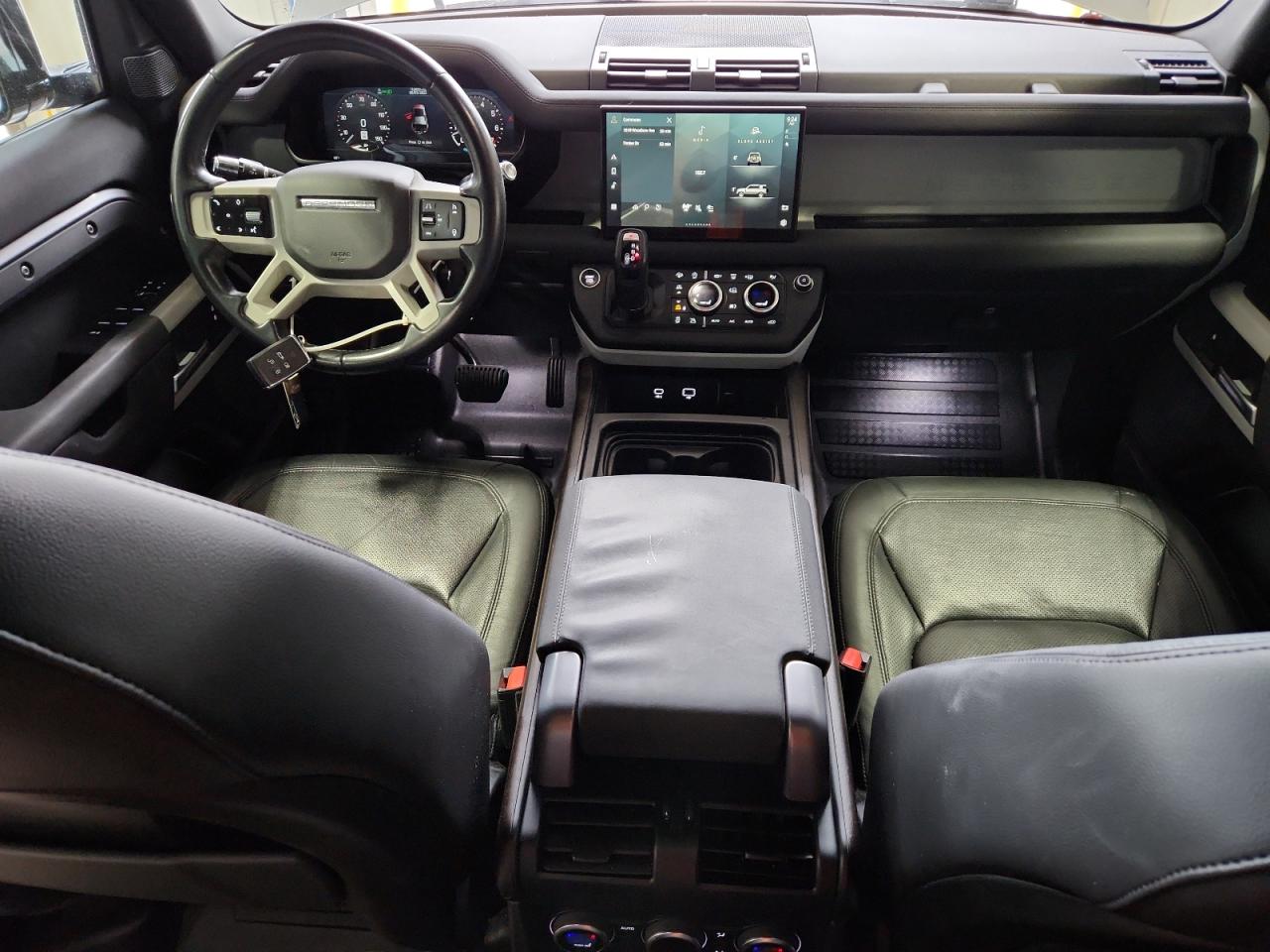 LAND ROVER DEFENDER 110 SE