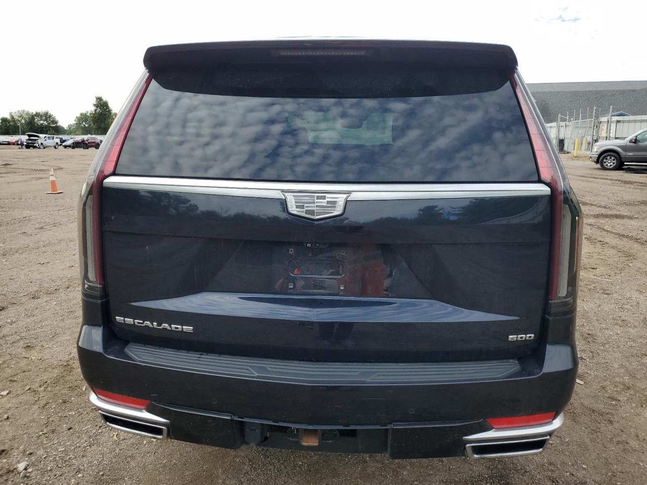 CADILLAC ESCALADE PREMIUM LUXURY