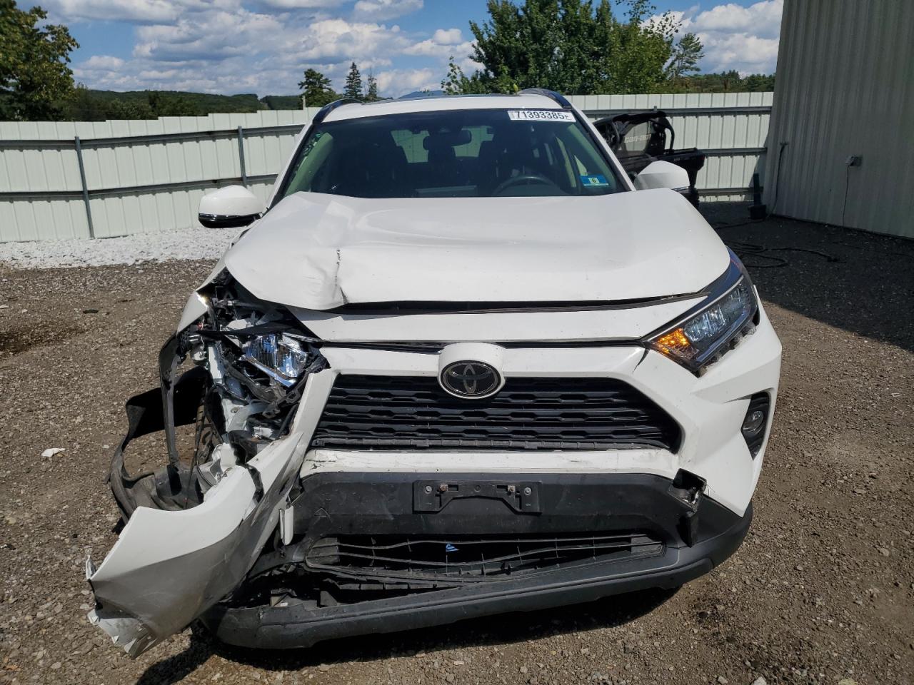 TOYOTA RAV4 XLE PREMIUM