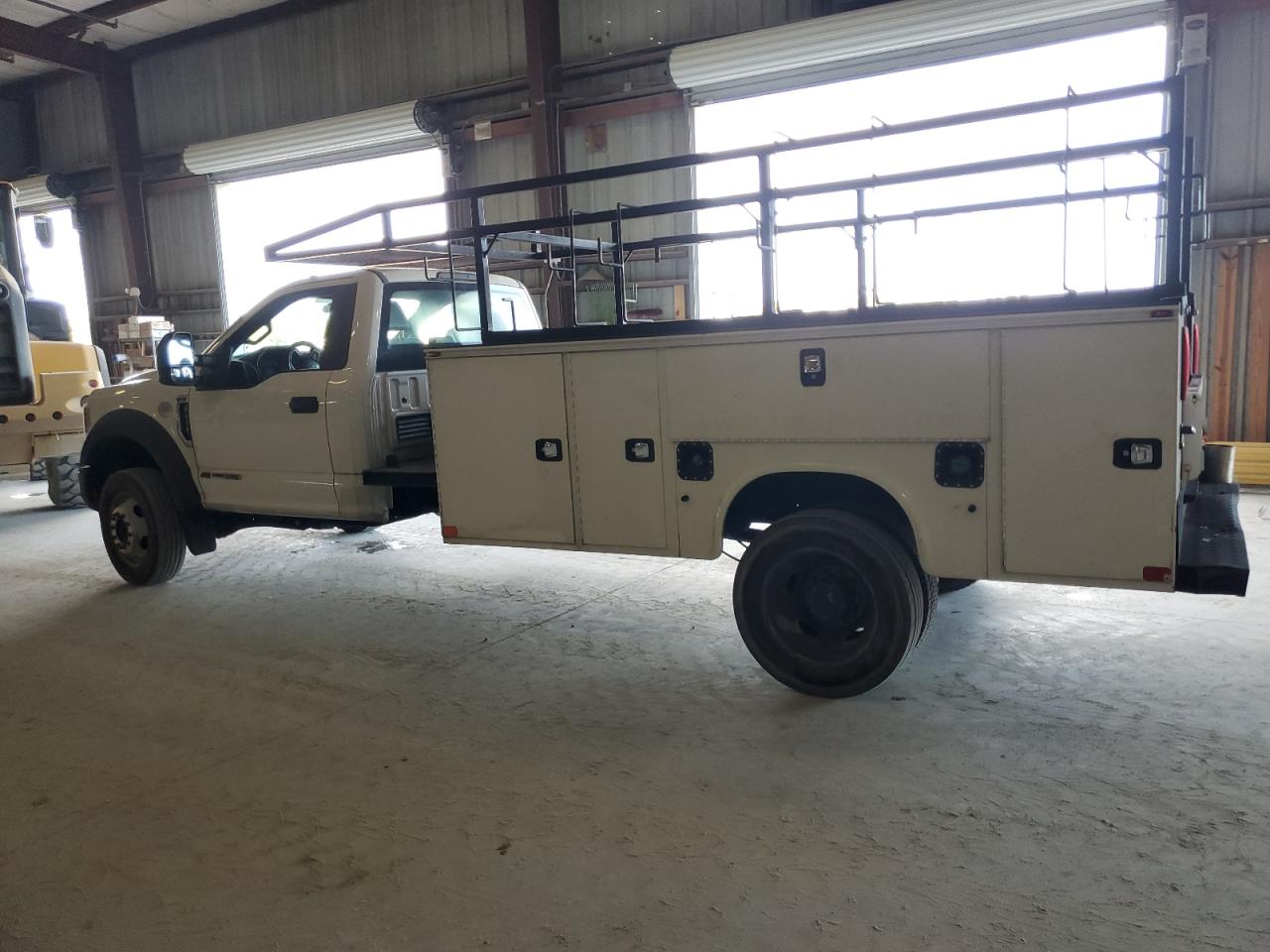 FORD F-450 SUPER DUTY