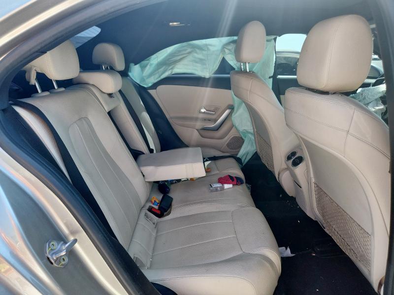 2019 MERCEDES-BENZ A 220 4MAT WDD3G4FB8KW001377