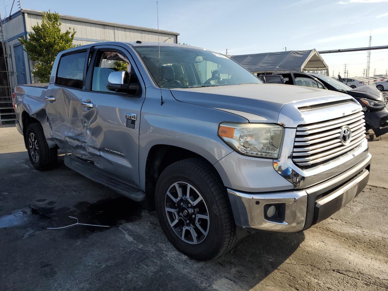 TOYOTA TUNDRA CREWMAX LIMITED