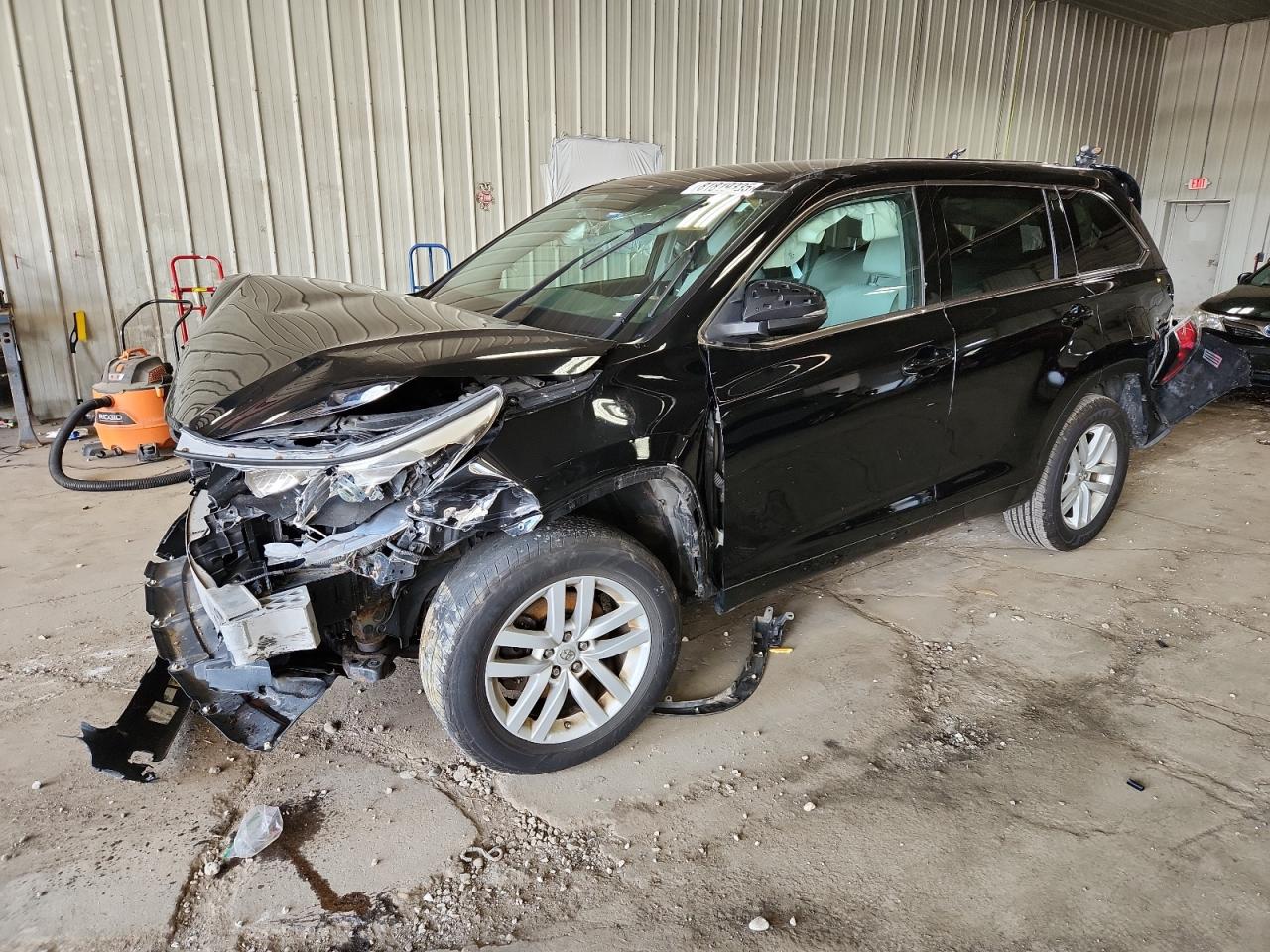 TOYOTA HIGHLANDER LE