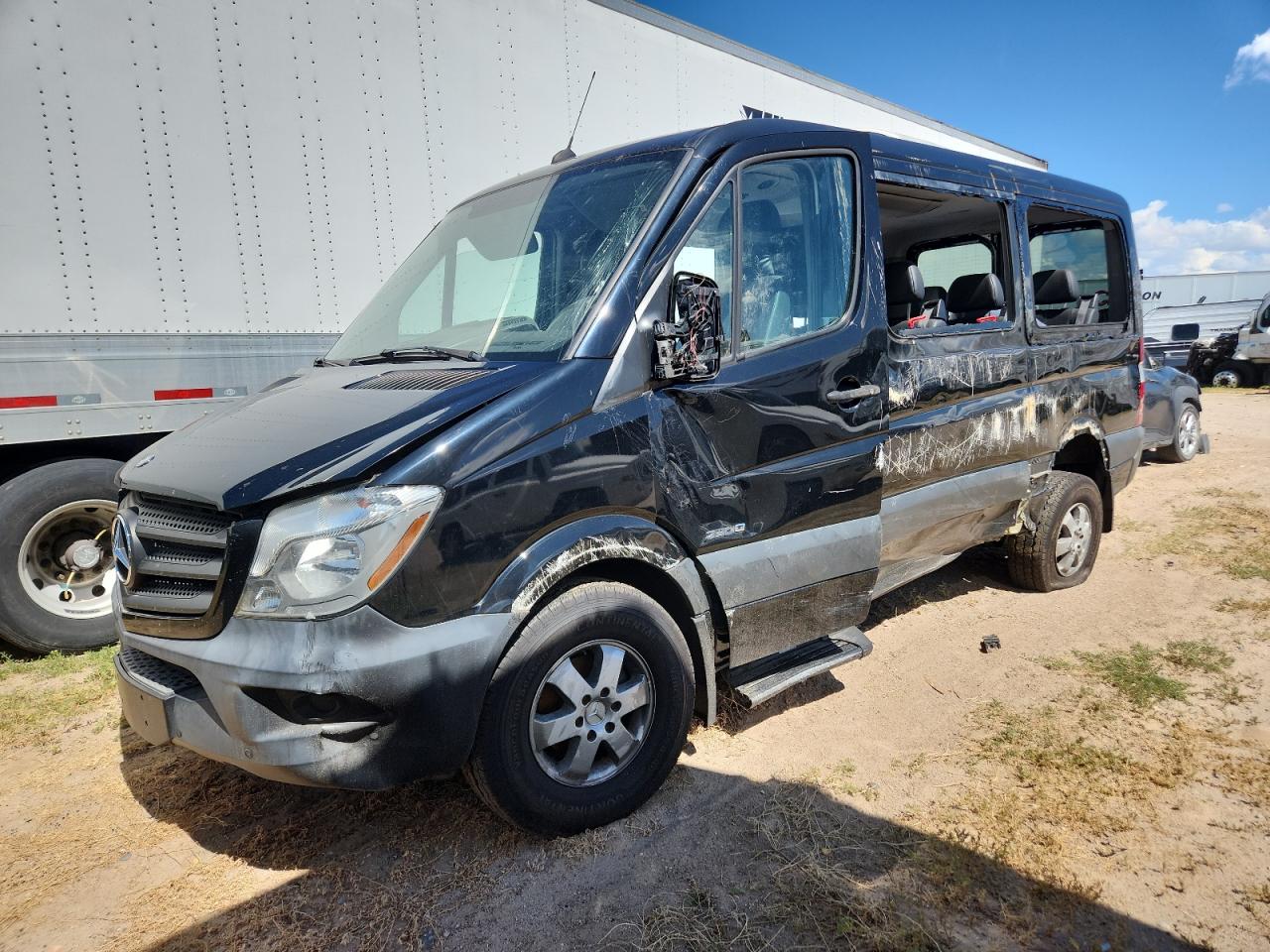 Lot #3291210982 2015 MERCEDES-BENZ SPRINTER 2