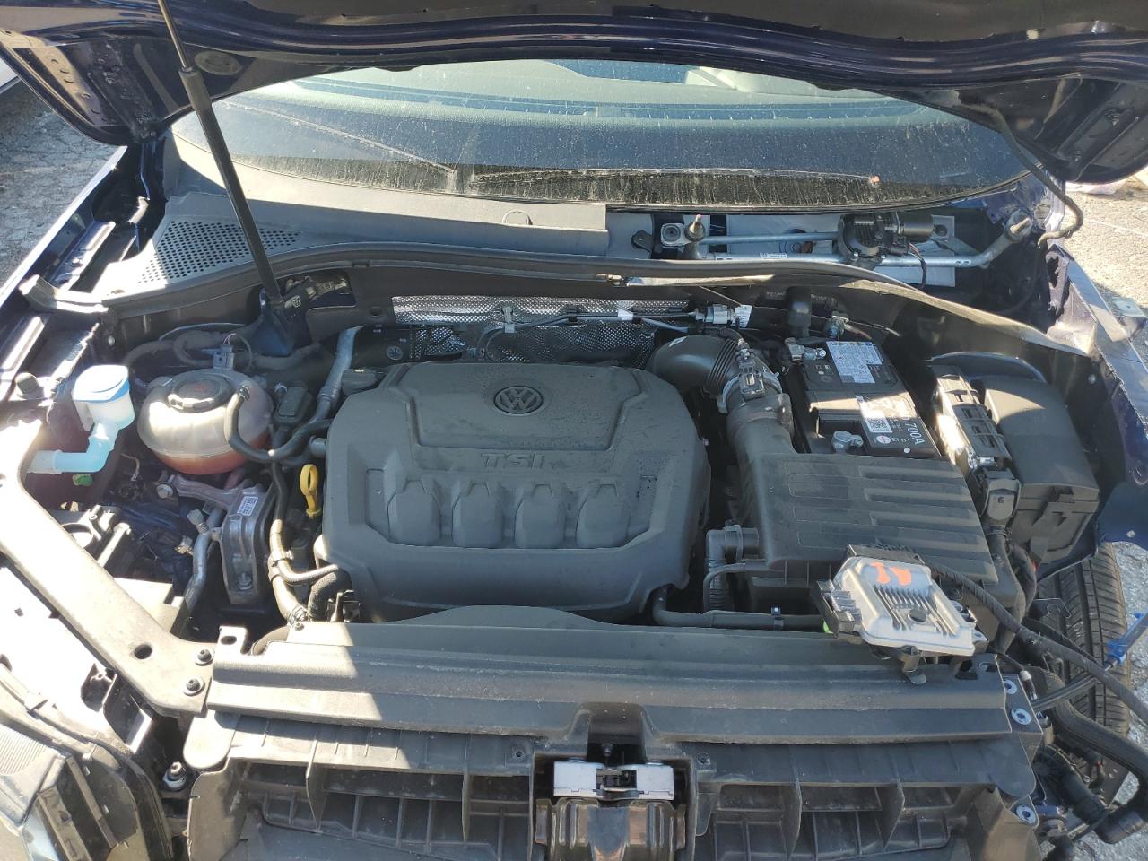 Lot #3319027276 2024 VOLKSWAGEN TIGUAN WOL