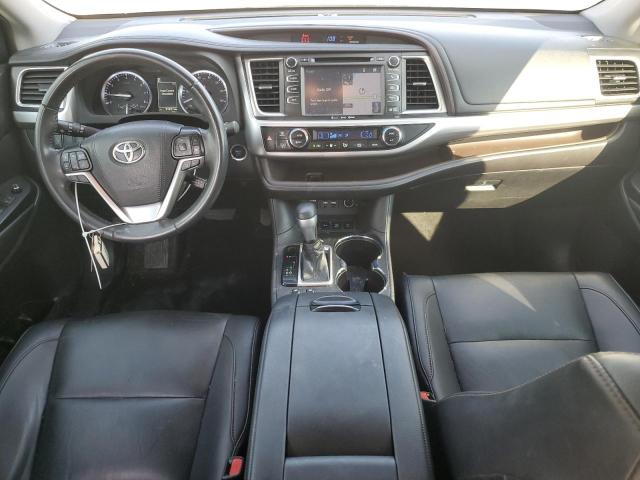 2019 TOYOTA HIGHLANDER SE 5TDJZRFHXKS582247