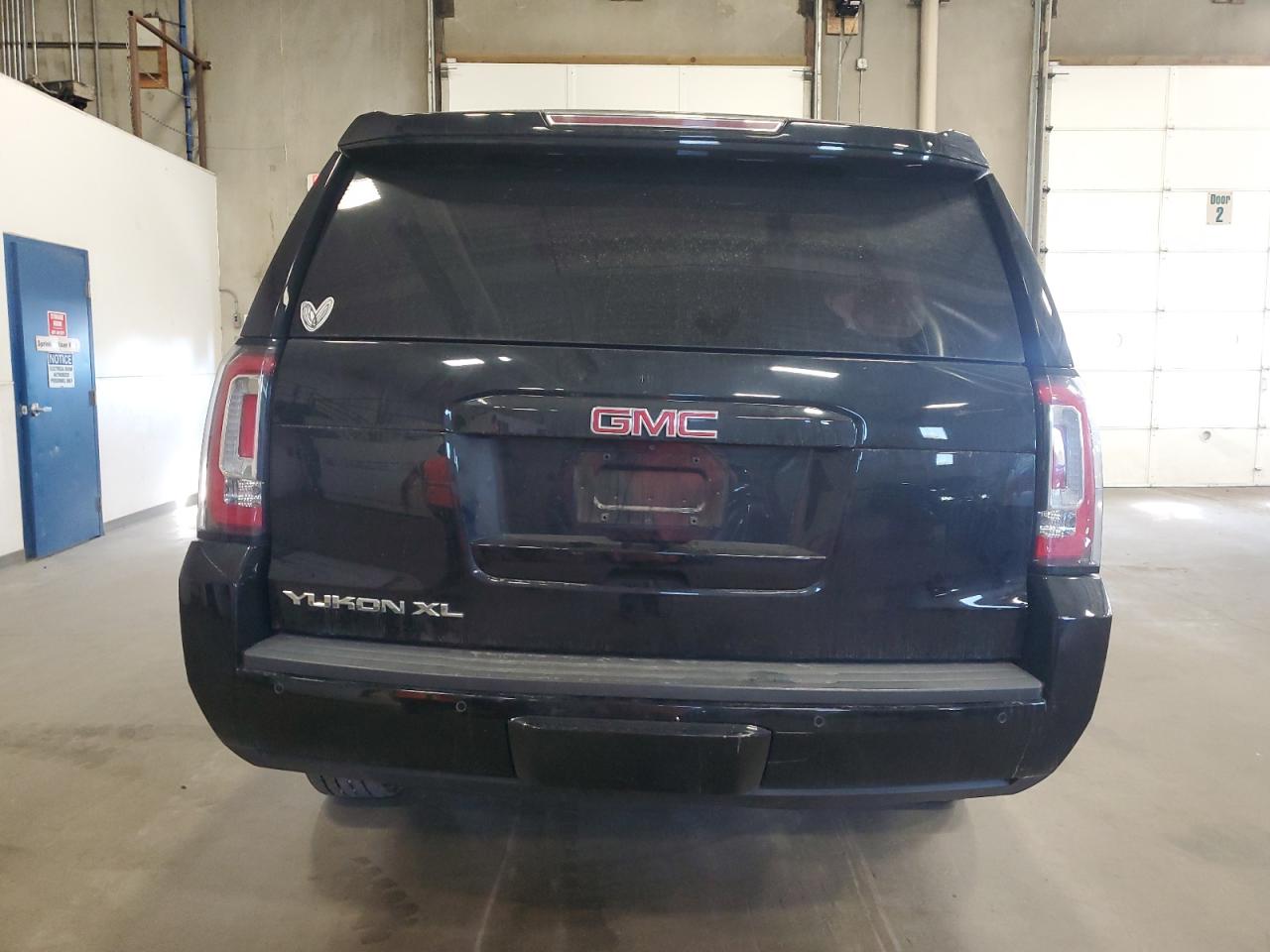 GMC YUKON K1500 SLT