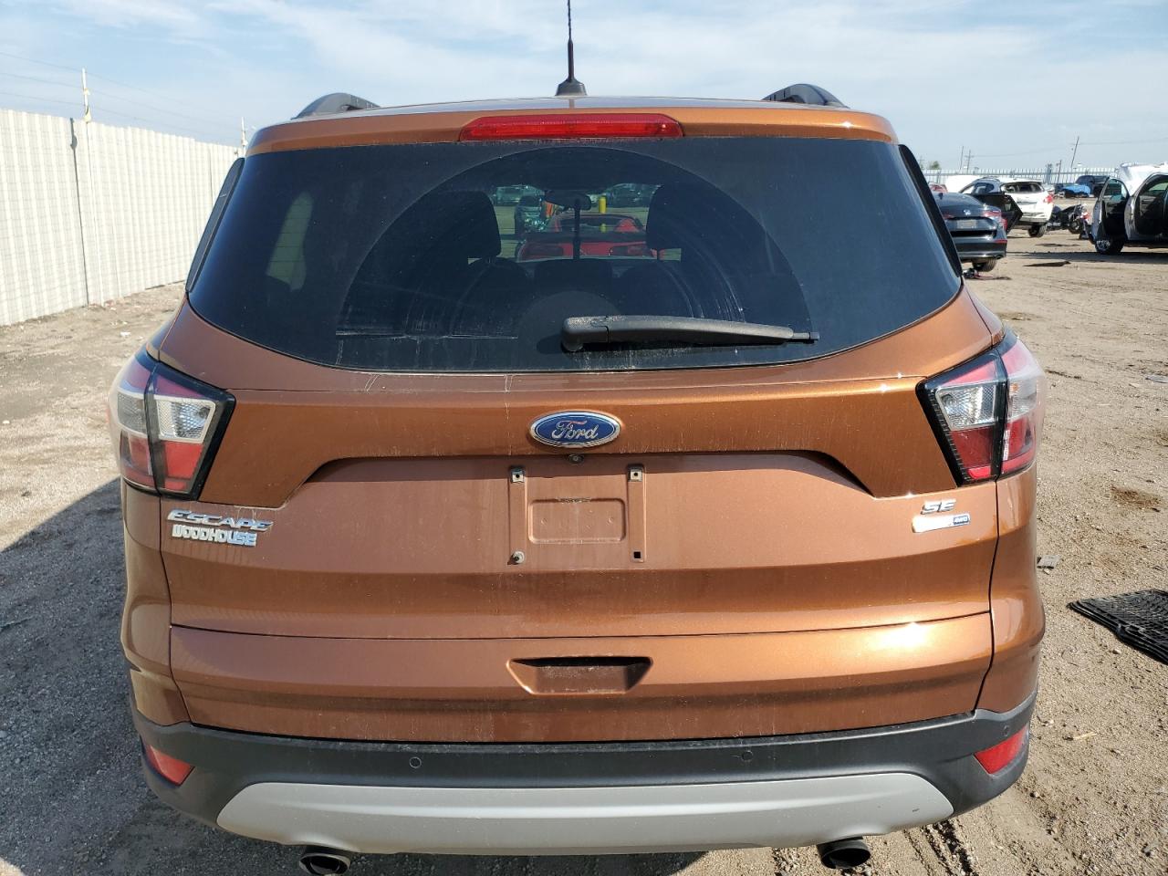 FORD ESCAPE SE