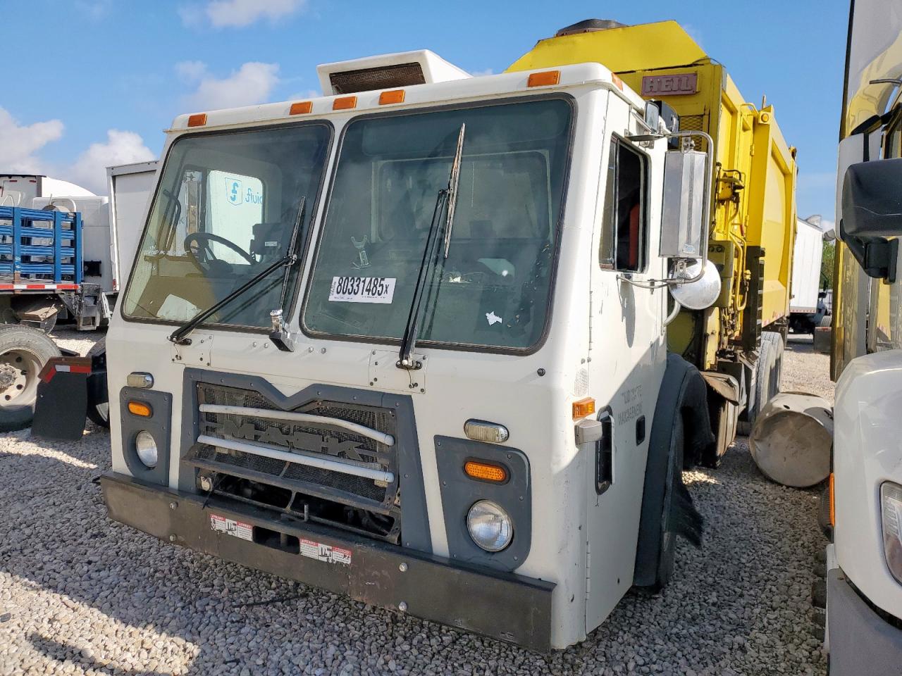 Lot #3246804828 2016 MACK 600 LEU600