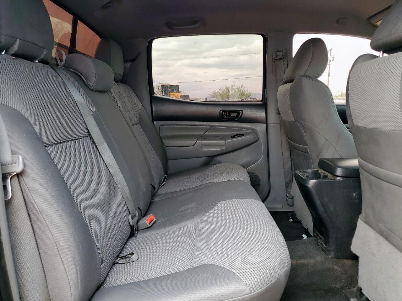 TOYOTA TACOMA DOUBLE CAB