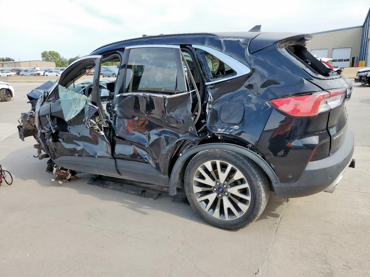 FORD ESCAPE TITANIUM