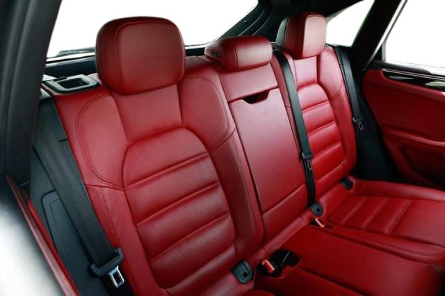2017 PORSCHE MACAN TURB WP1AF2A56HLB60742