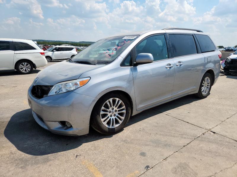 Global Auto Auctions: 2015 TOYOTA SIENNA XLE