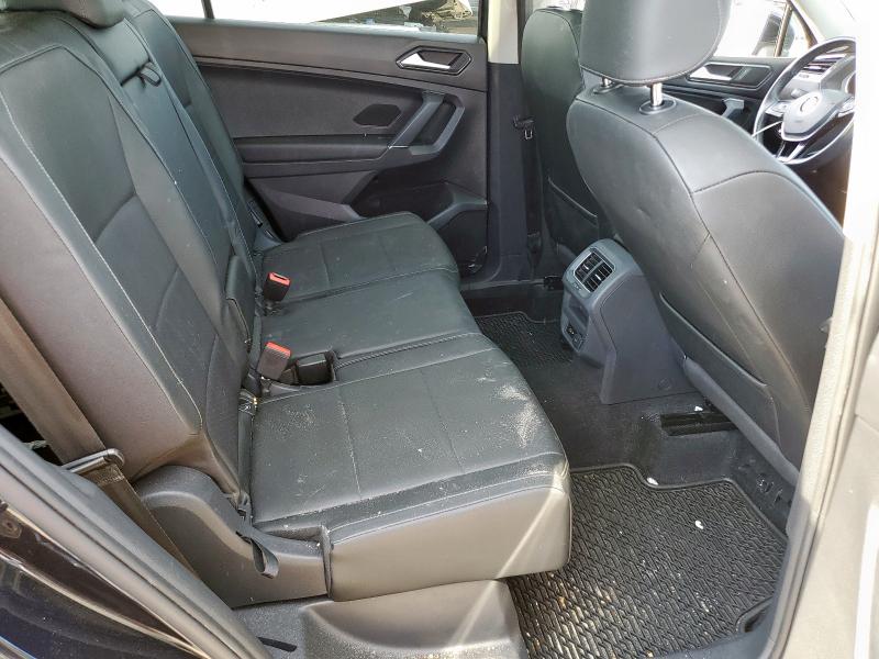 2018 VOLKSWAGEN TIGUAN SE 3VV3B7AX5JM169636