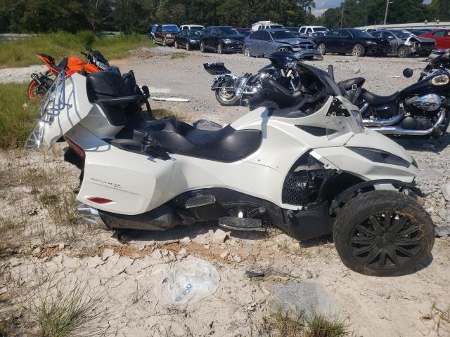 2018 CAN-AM SPYDER ROA 2BXNBDD22JV001779
