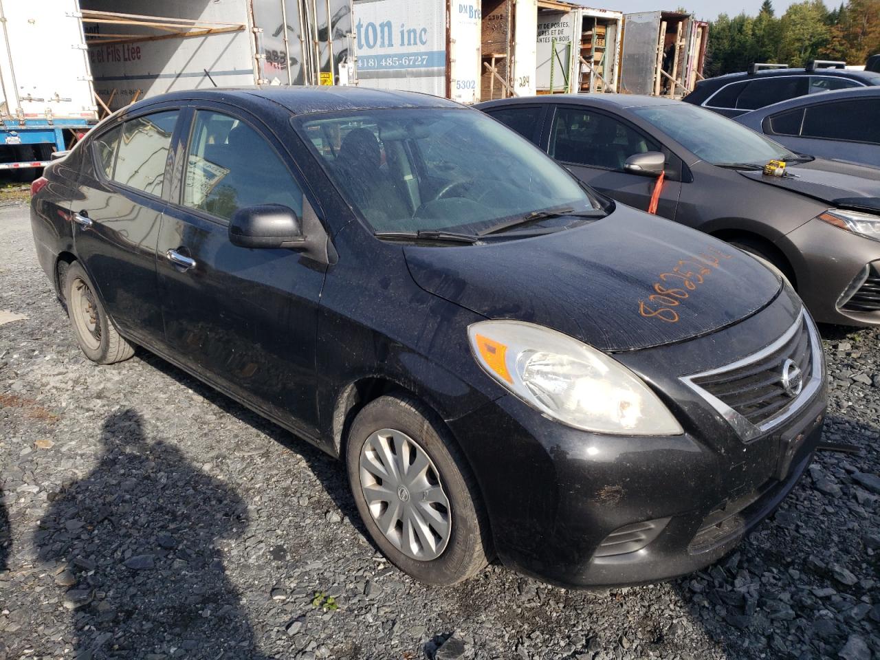 NISSAN VERSA S