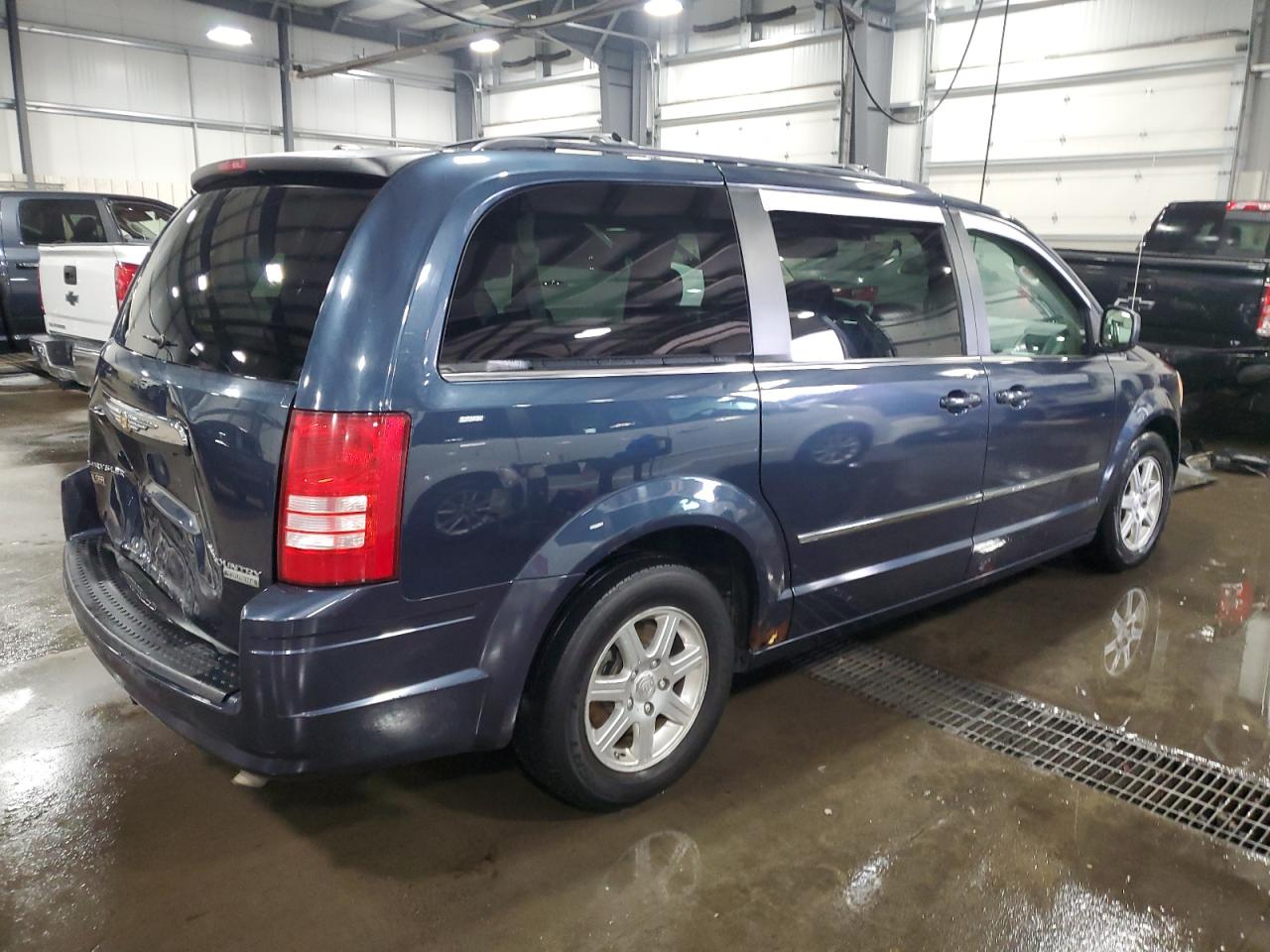 Lot #3274696819 2009 CHRYSLER TOWN & COU