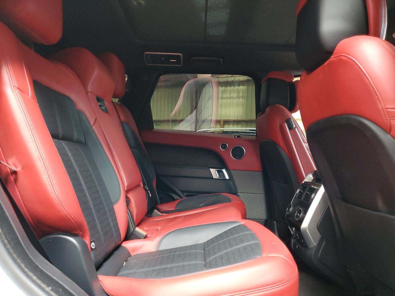 LAND ROVER RANGE ROVER P525 AUTOBIOGRAPHY