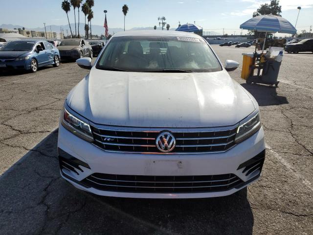 2017 VOLKSWAGEN PASSAT R-L 1VWDT7A39HC000788