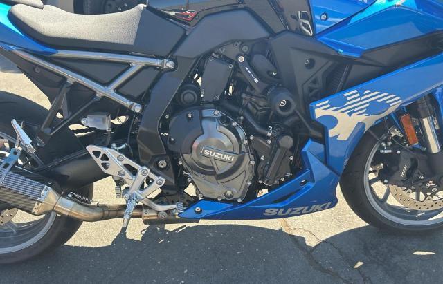 2024 SUZUKI GSX800 F JS1EM13B3R7103151
