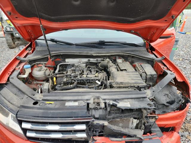 2018 VOLKSWAGEN TIGUAN SE 3VV3B7AX2JM007950