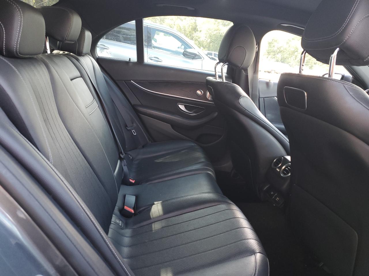 MERCEDES-BENZ E-CLASS 300 4MATIC