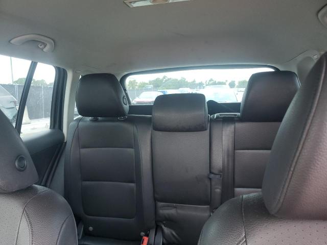 2017 VOLKSWAGEN TIGUAN S WVGAV7AX7HK000034