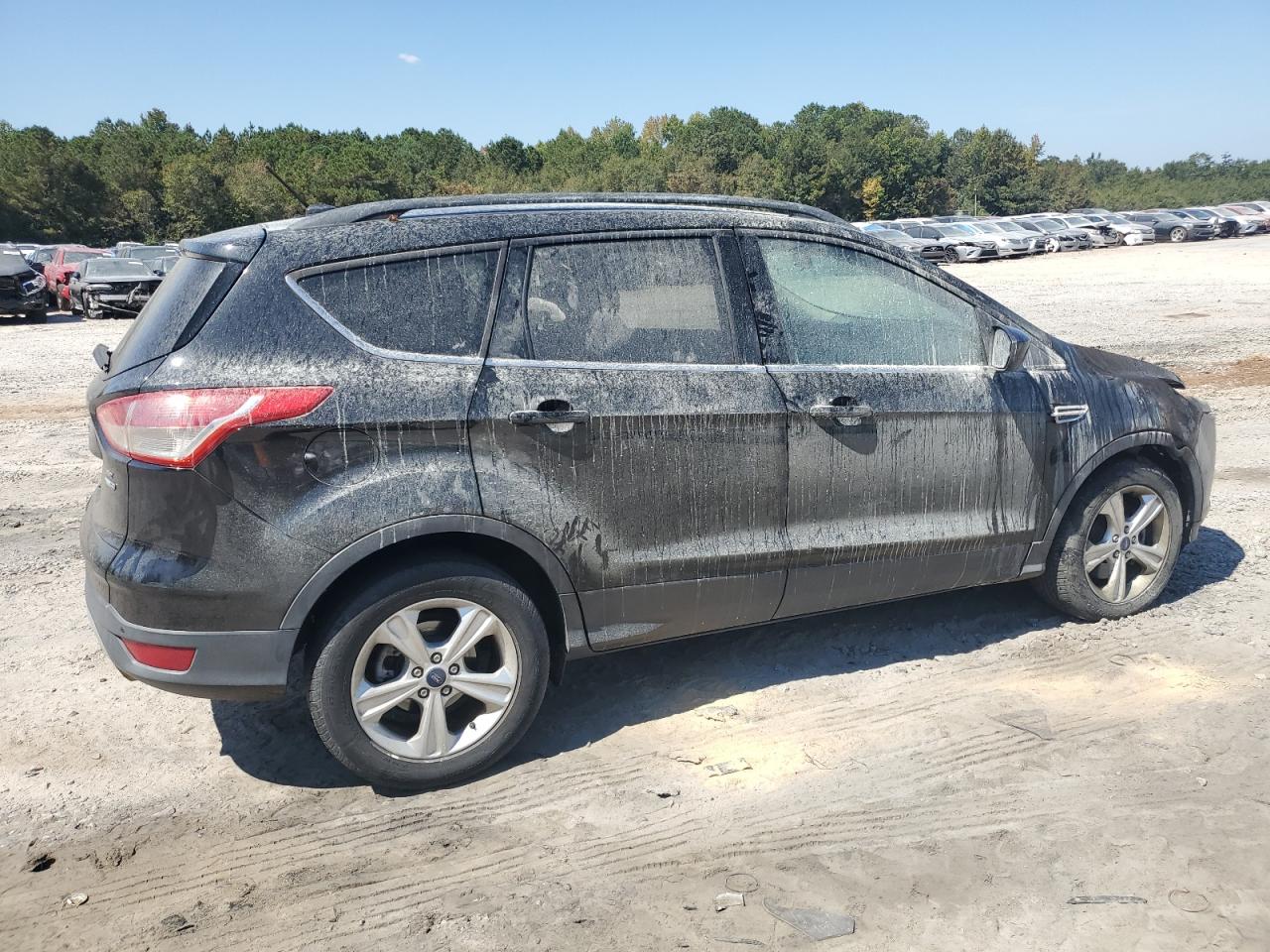 FORD ESCAPE SE