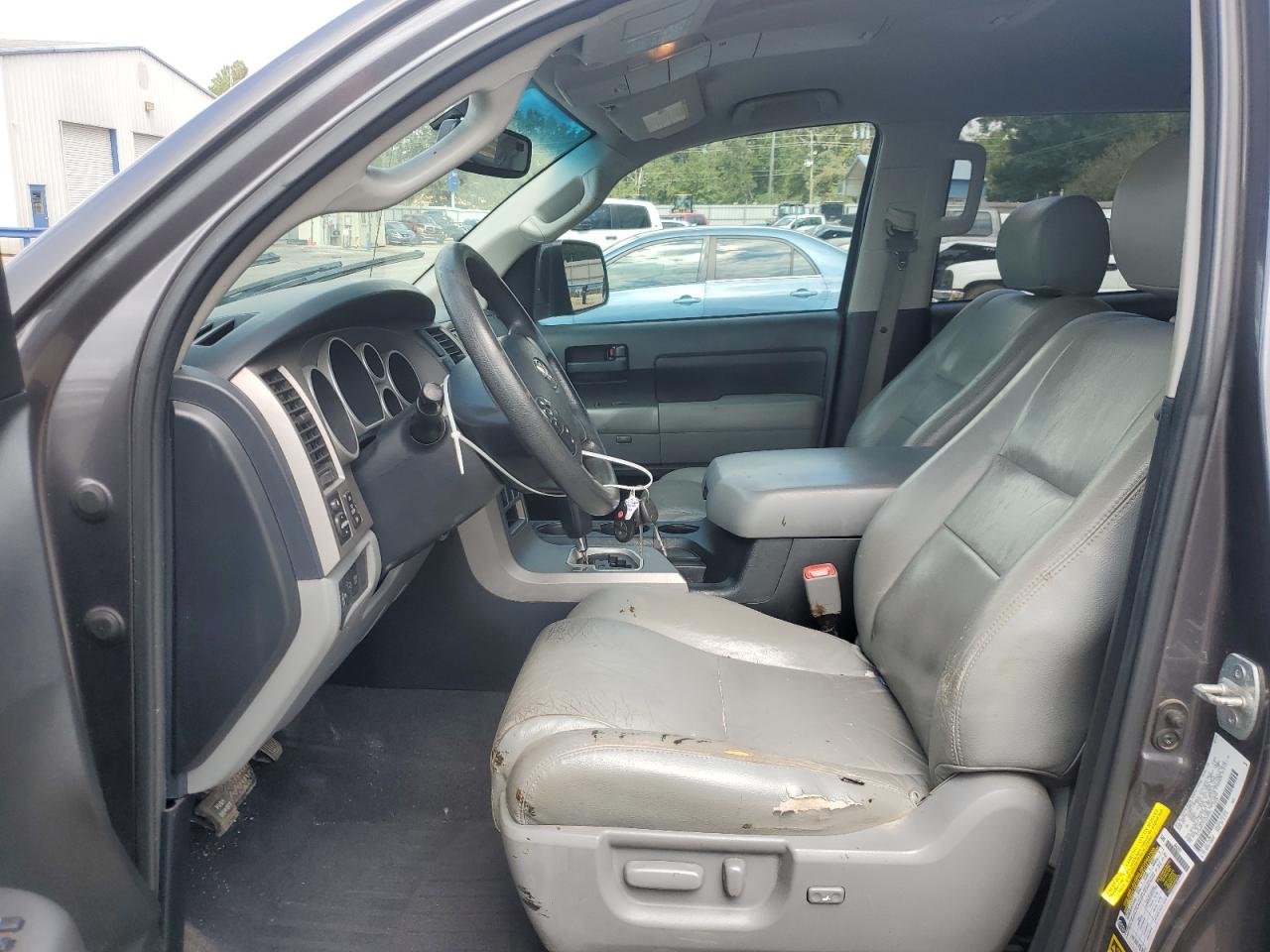 TOYOTA TUNDRA CREWMAX SR5