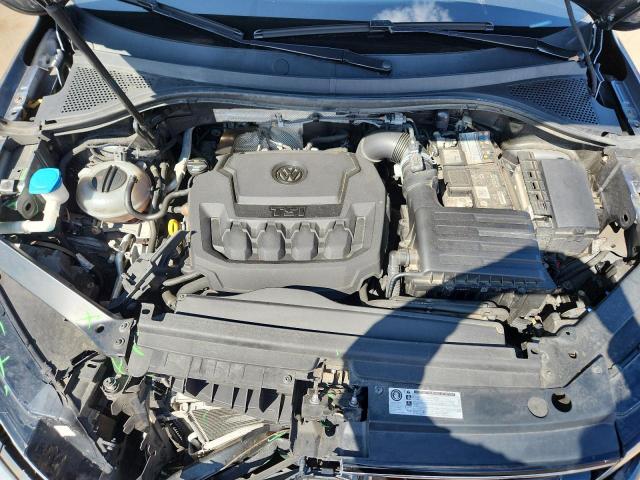 2018 VOLKSWAGEN TIGUAN SE 3VV2B7AX3JM003997