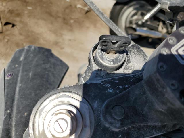 2006 YAMAHA YZFR6 C JYARJ12YX6A001409