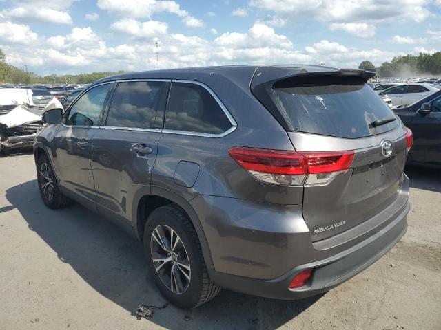 2019 TOYOTA HIGHLANDER LE 5TDZARFH9KS052345