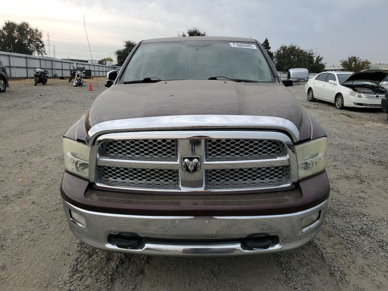 DODGE RAM 1500 LARAMIE