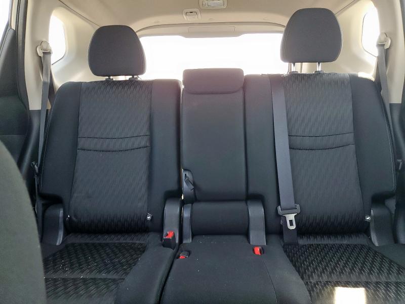 2017 NISSAN ROGUE S KNMAT2MT0HP542326