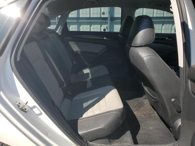 2015 VOLKSWAGEN PASSAT SE 1VWBT7A31FC108133