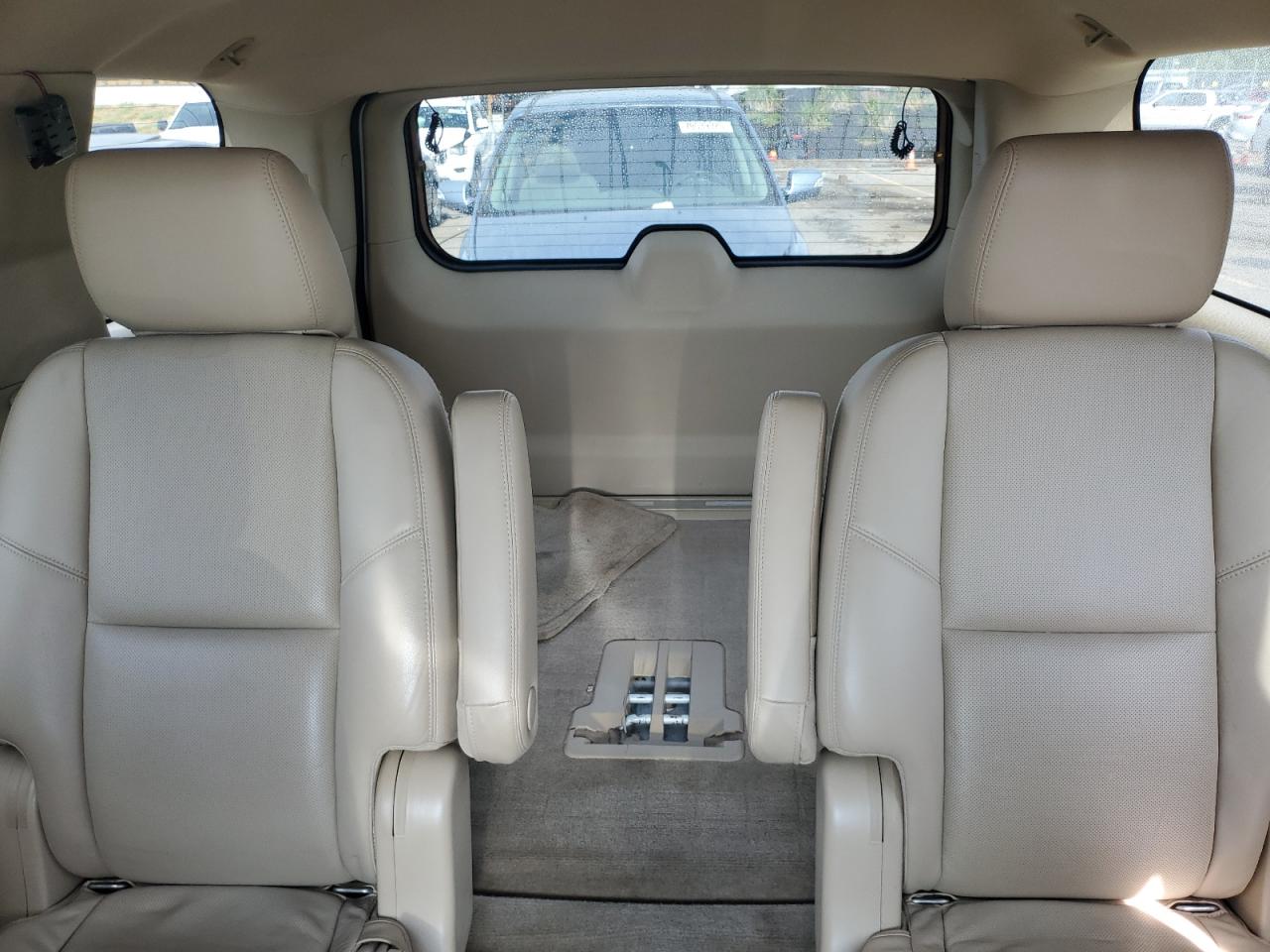 CADILLAC ESCALADE LUXURY