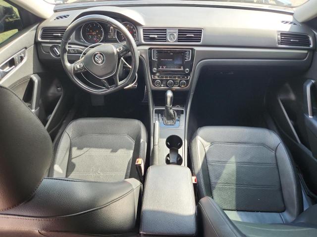 2017 VOLKSWAGEN PASSAT R-L 1VWDT7A39HC000869