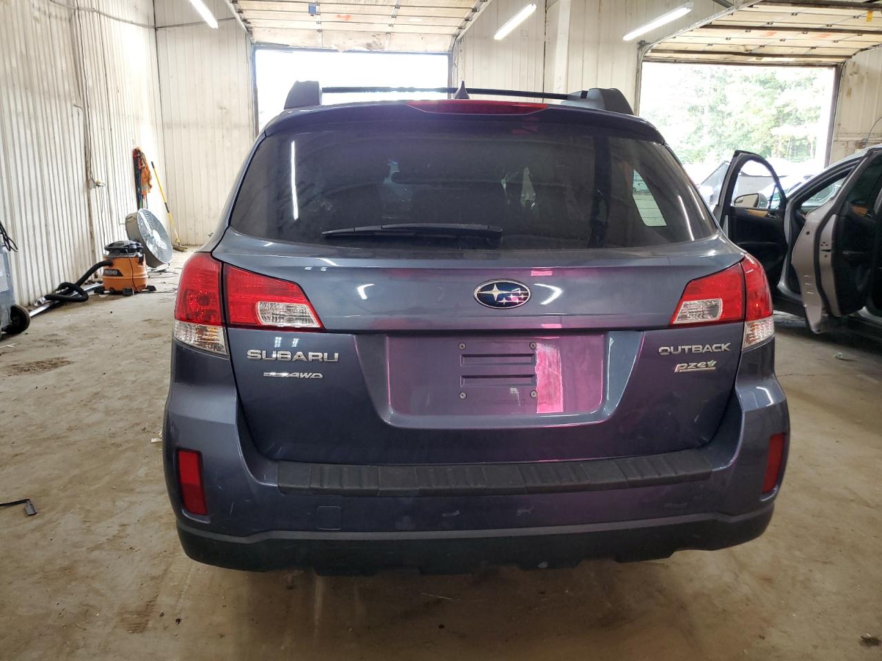 SUBARU OUTBACK 2.5I PREMIUM