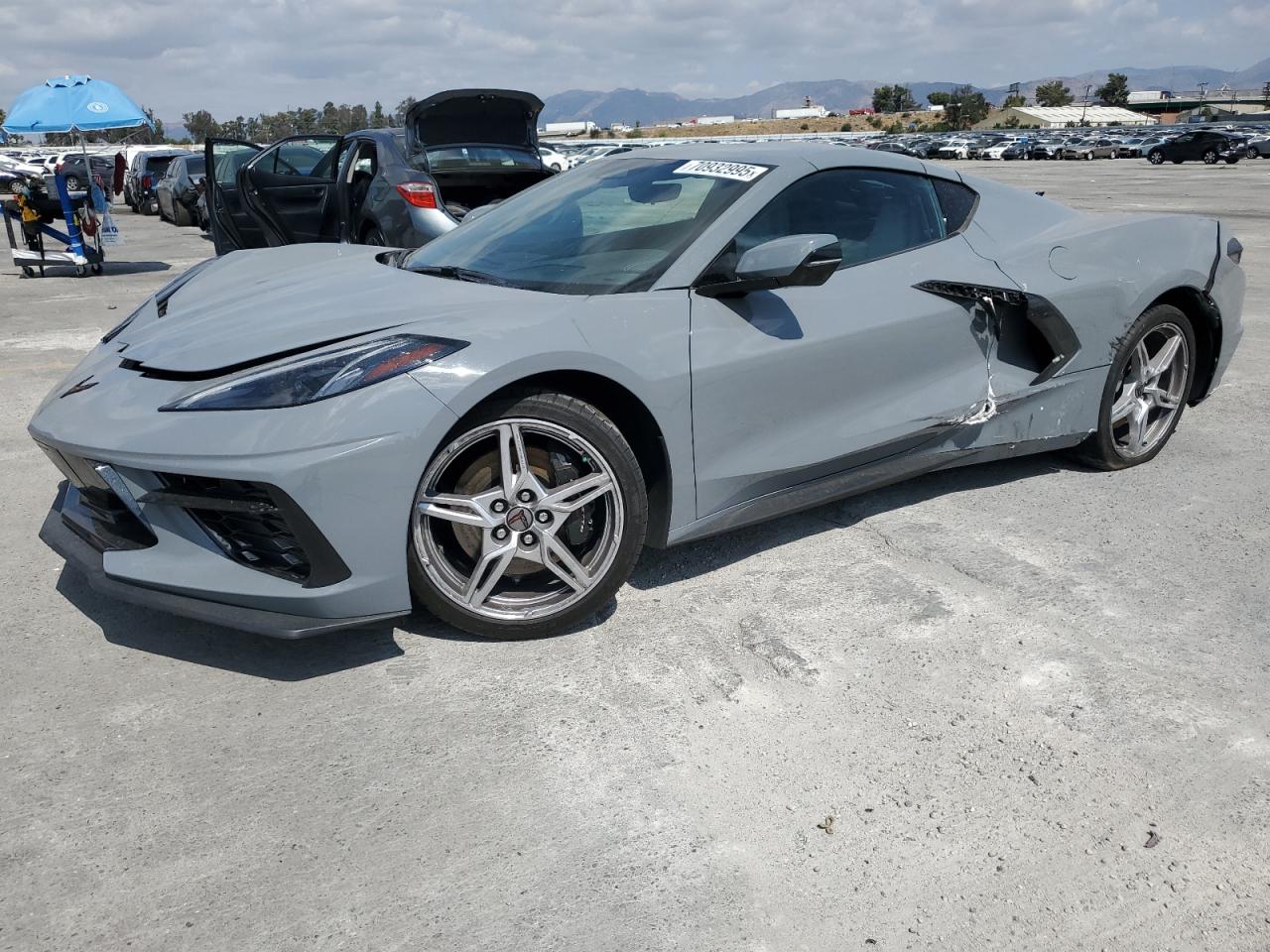 CHEVROLET CORVETTE STINGRAY 1LT